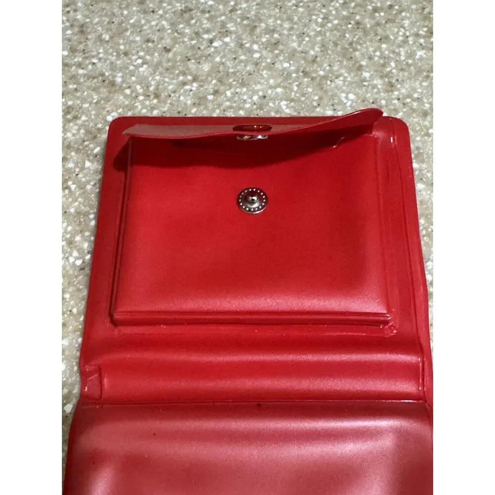 Hello Kitty 1976 Sanrio Red Suitcase Wallet with Handle 